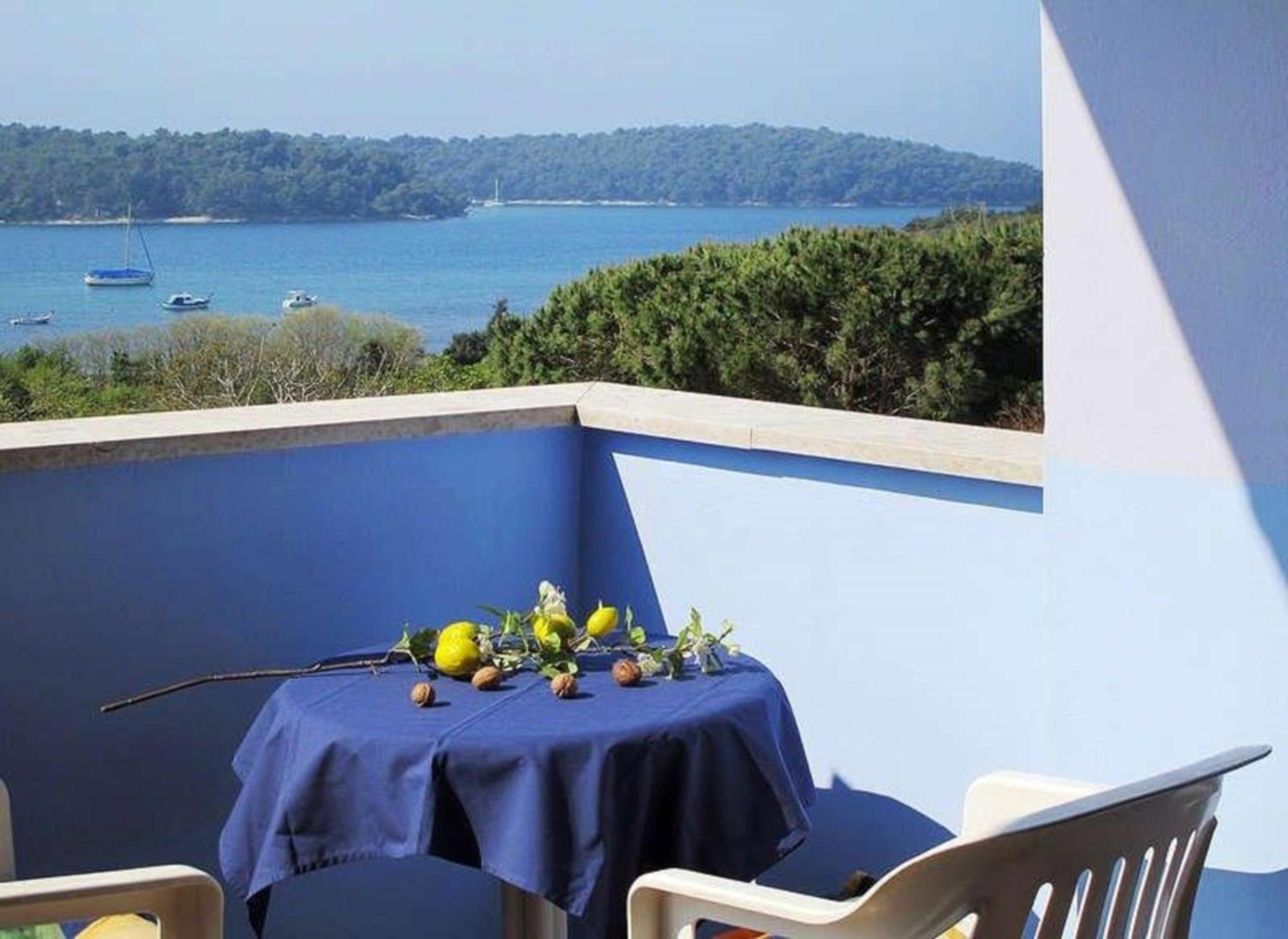 Apartmán The Blue House Vinkuran Pokoj fotografie