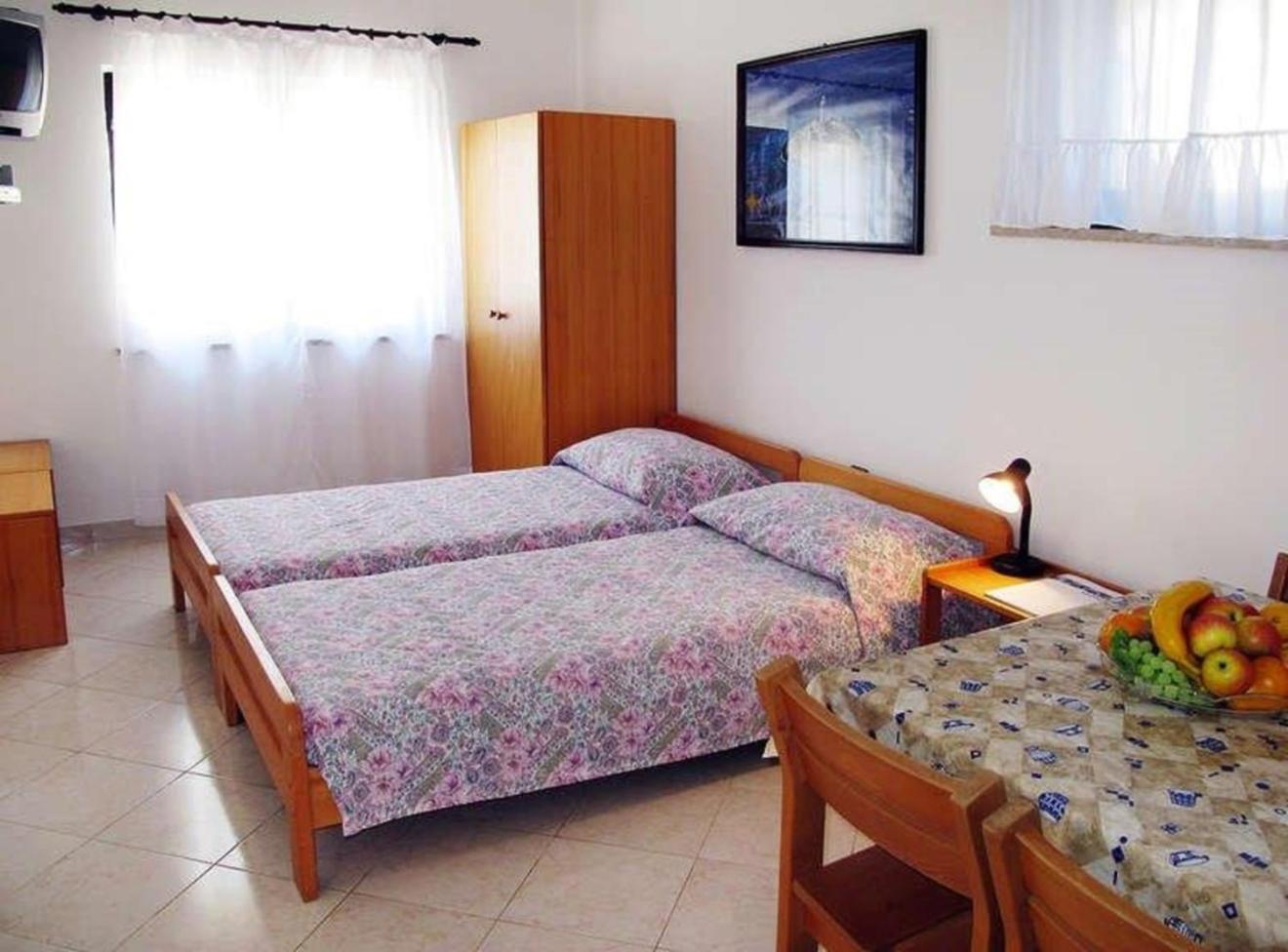 Apartmán The Blue House Vinkuran Pokoj fotografie
