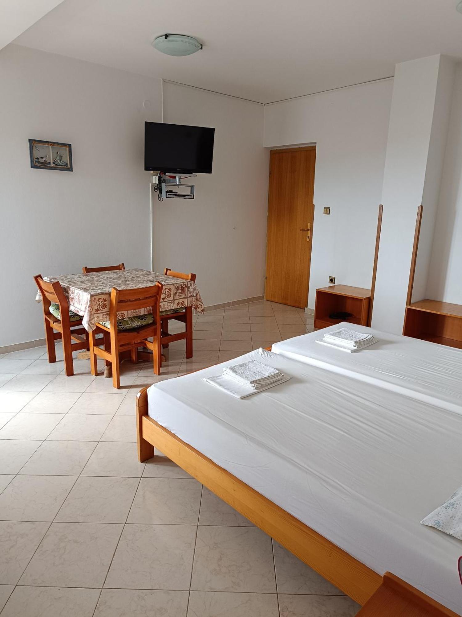 Apartmán The Blue House Vinkuran Pokoj fotografie